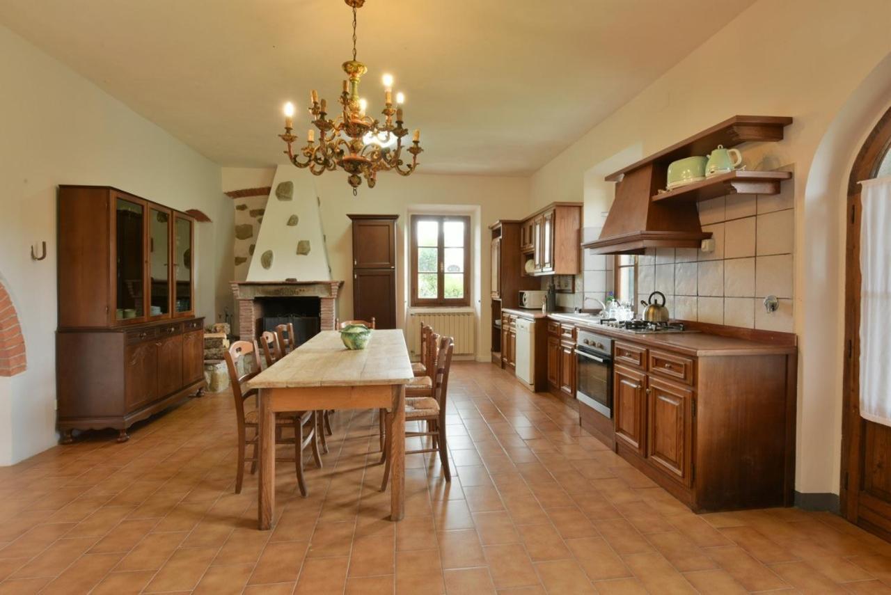 Agriturismo I Poggilunghi Чивитела ин Вал ди Киана Екстериор снимка