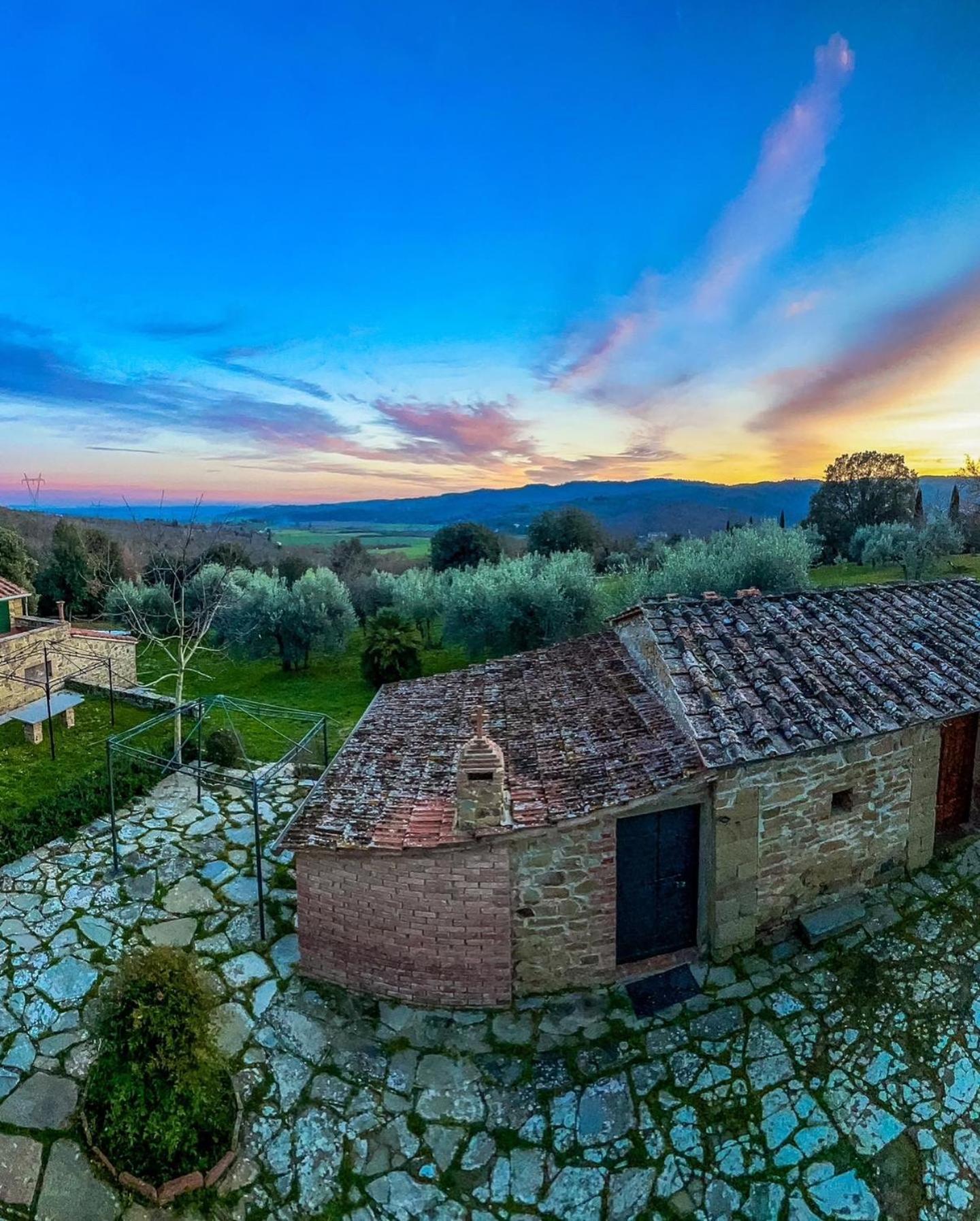 Agriturismo I Poggilunghi Чивитела ин Вал ди Киана Екстериор снимка