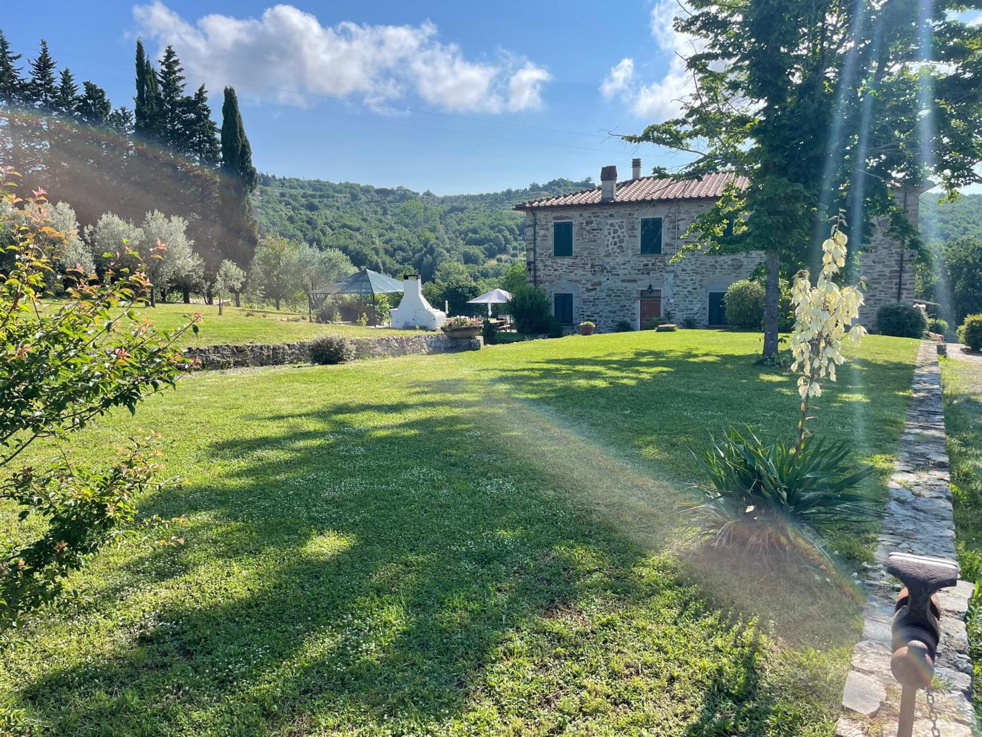Agriturismo I Poggilunghi Чивитела ин Вал ди Киана Екстериор снимка