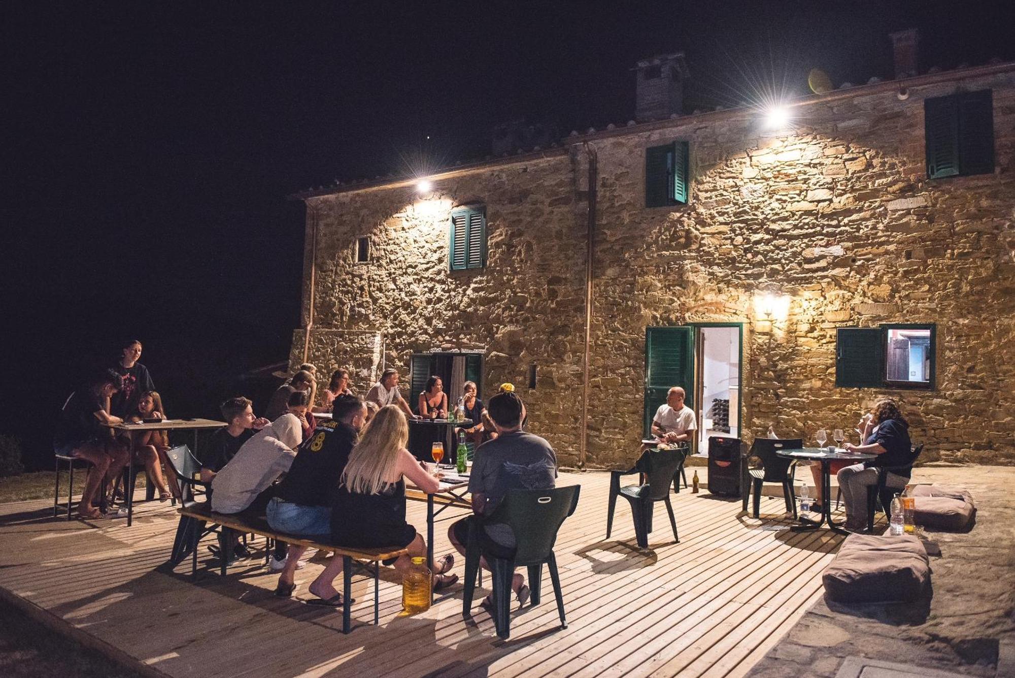 Agriturismo I Poggilunghi Чивитела ин Вал ди Киана Екстериор снимка